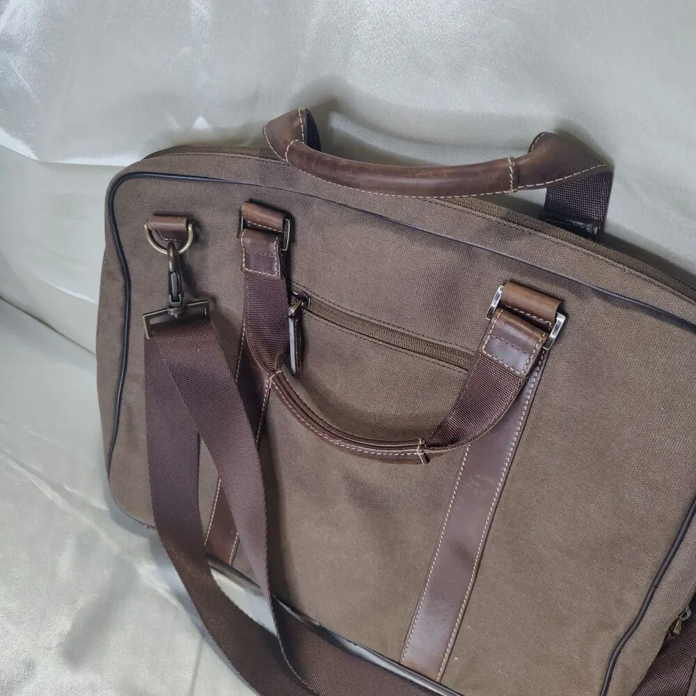 1905 The New Tradition JoS A Bank Briefcase Brown